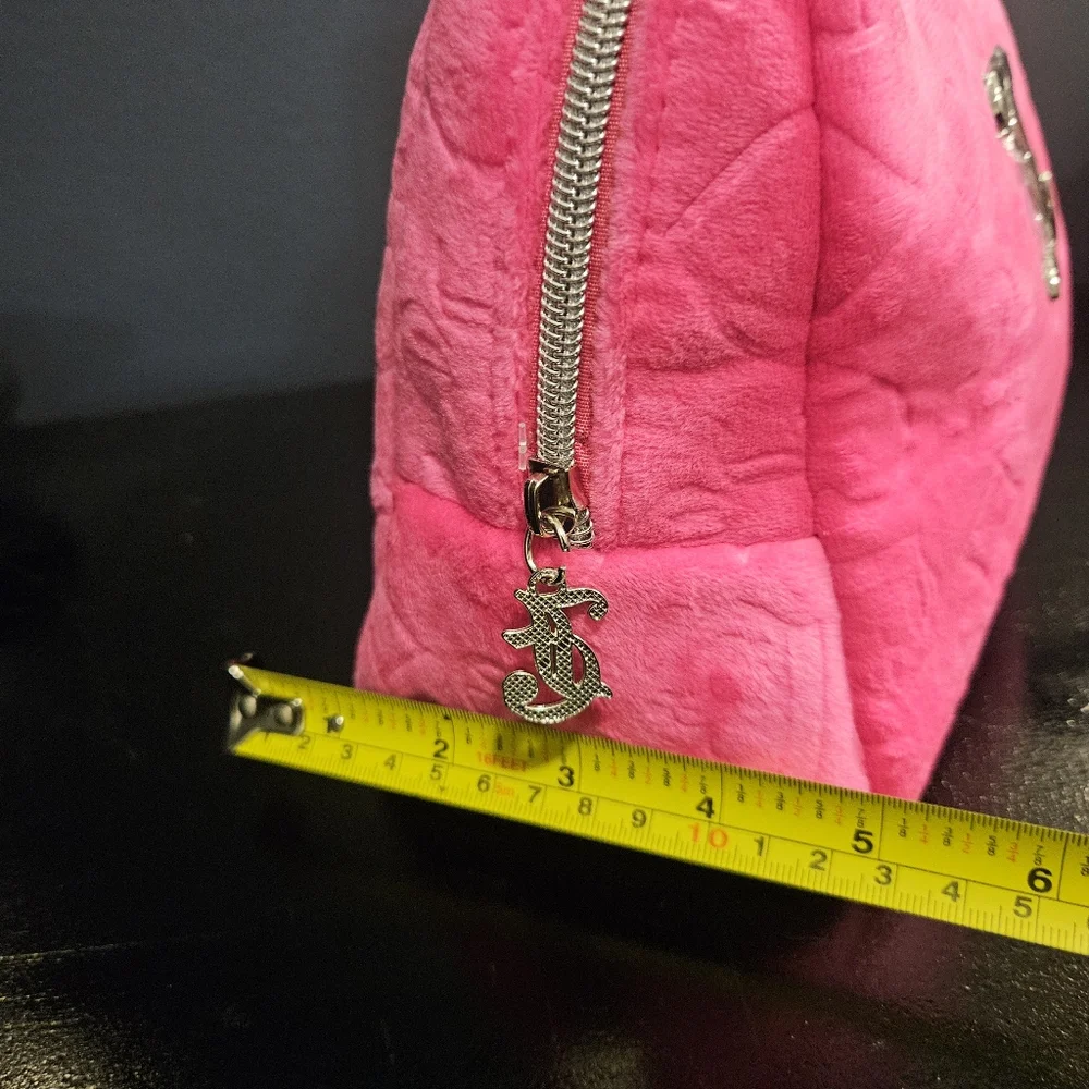 New Juicy Couture Large Pink Crown/Hearts Cosmetic Bag 1 Bottle Incl Gol…